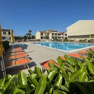 Apartament With Swimming Pool Appartamento